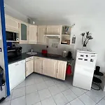Vue Avec Garage لا سيوتا